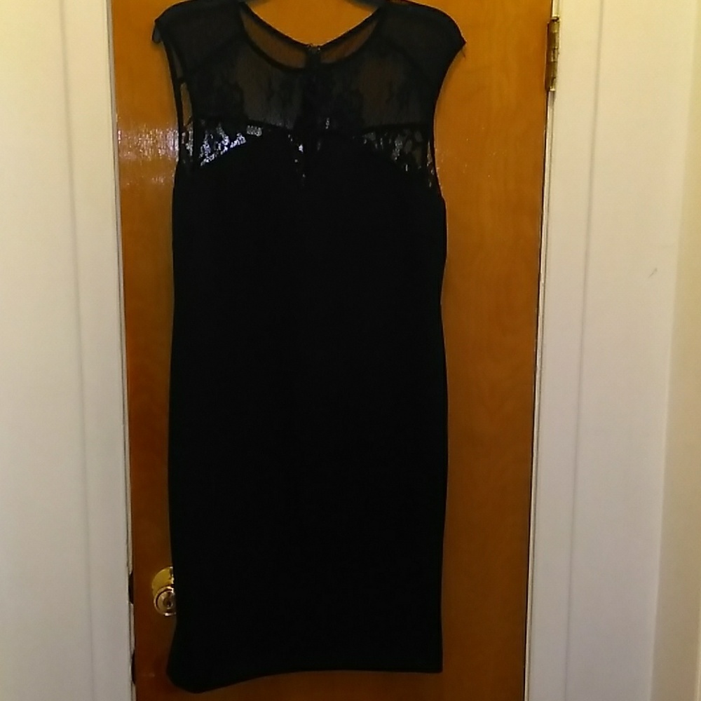 Kardashian kollection black scuba material dress